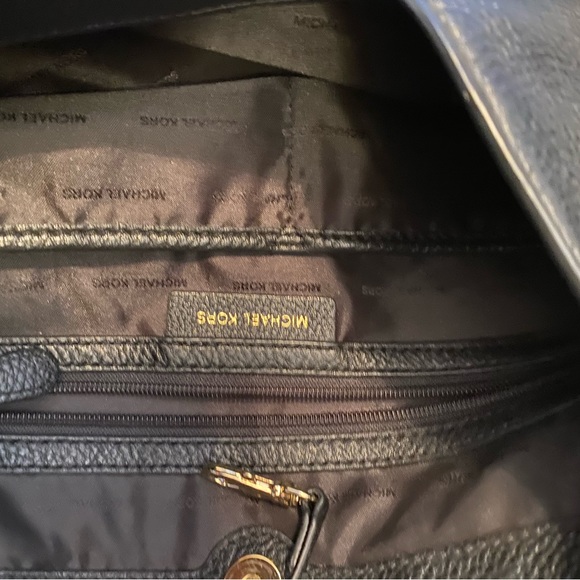 Michael Kors Handbag Black Leather - Picture 1 of 11